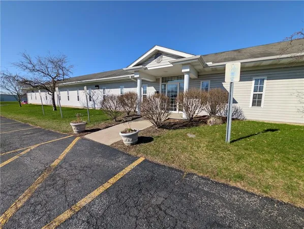 $600 | 19 McQuiston Drive, Jackson Center, PA 16133