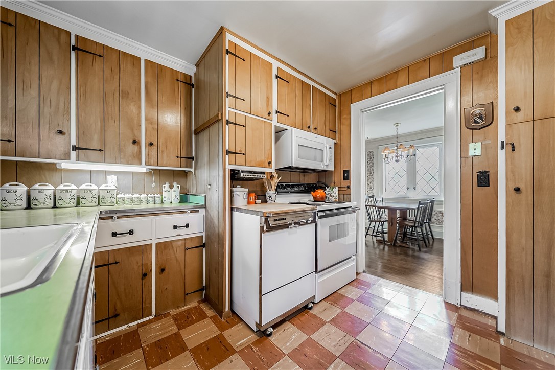 Ample kitchen storage