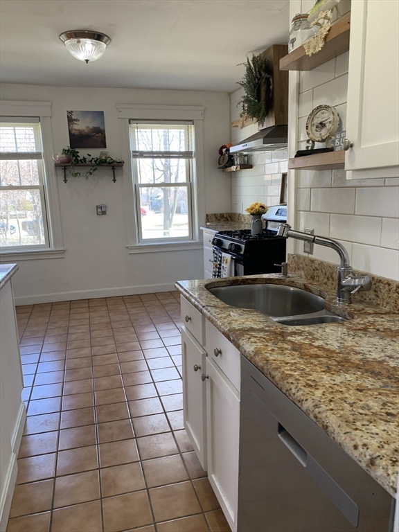 25 Clark Street Worcester, MA 01606 - Photo 10 of 41