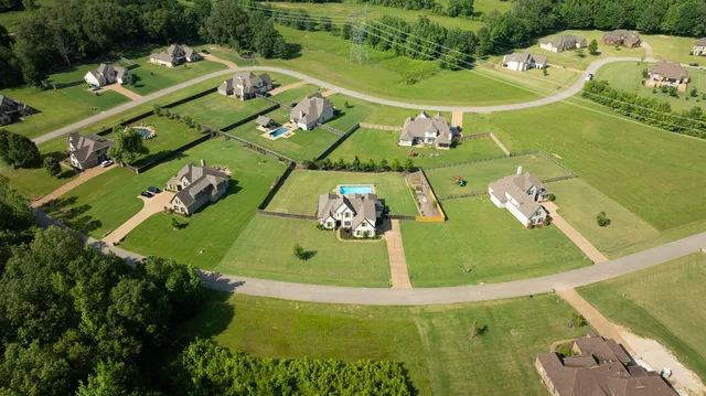 $642,901 | 615 Glenshee Drive, Rossville, TN 38066