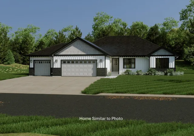 $404,900 | 1235 Putnam Drive, Pulaski, WI 54162