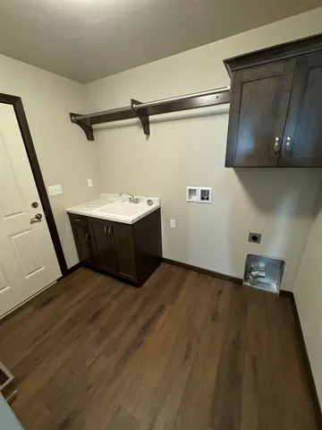 $404,900 | 1235 Putnam Drive, Pulaski, WI 54162