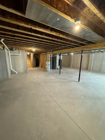 $404,900 | 1235 Putnam Drive, Pulaski, WI 54162