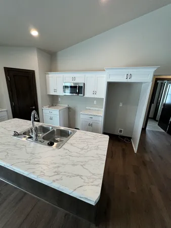 $404,900 | 1235 Putnam Drive, Pulaski, WI 54162