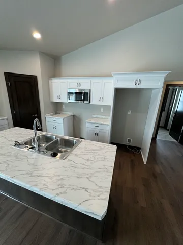 $404,900 | 1235 Putnam Drive, Pulaski, WI 54162