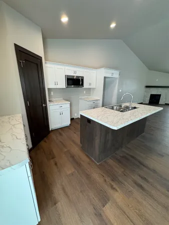 $404,900 | 1235 Putnam Drive, Pulaski, WI 54162