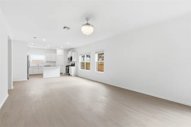 $2,295 | 1404 Roaming Oak Bend, Georgetown, TX 78628