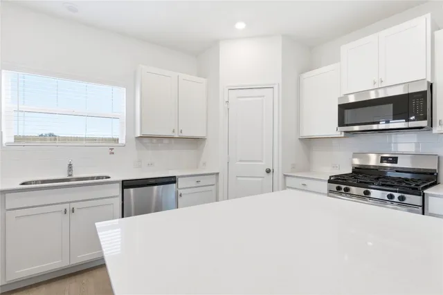 $2,295 | 1404 Roaming Oak Bend, Georgetown, TX 78628