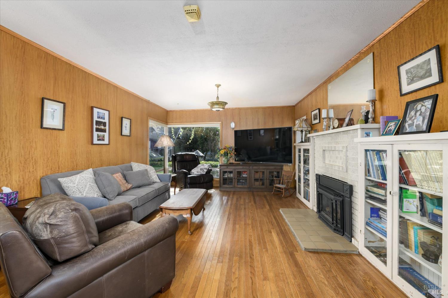 5430 Putah Creek Road Winters, CA 95694 - Photo 12 of 99 a living room with furniture and a flat screen tv