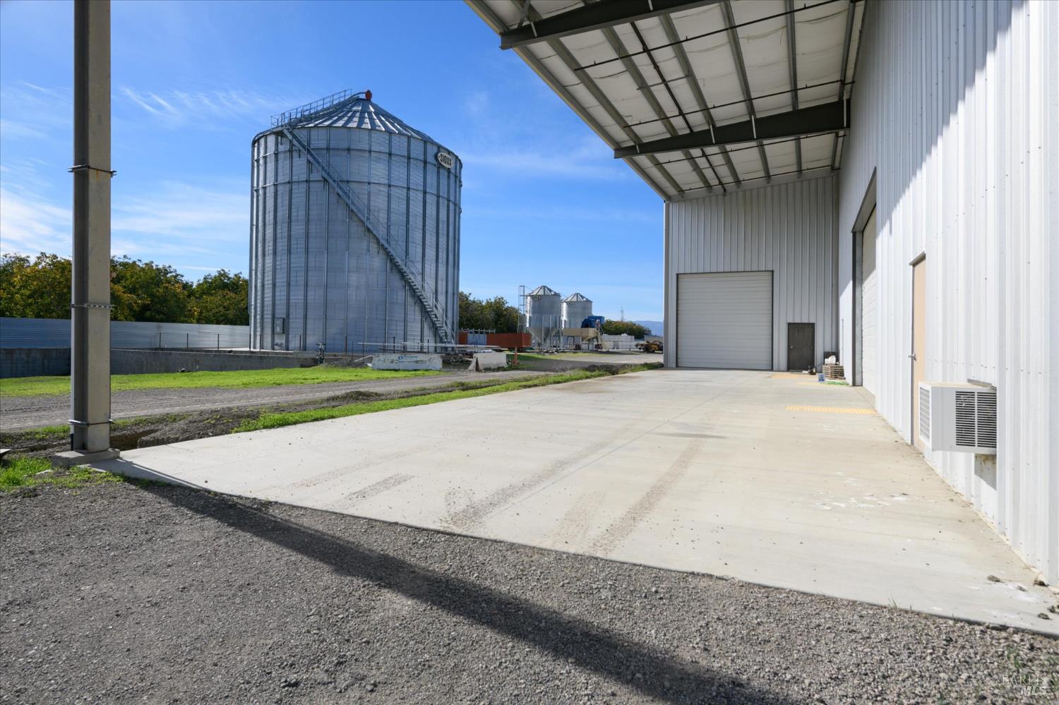 5430 Putah Creek Road Winters, CA 95694 - Photo 75 of 99 Large silo 3.5 Million pounds capacity