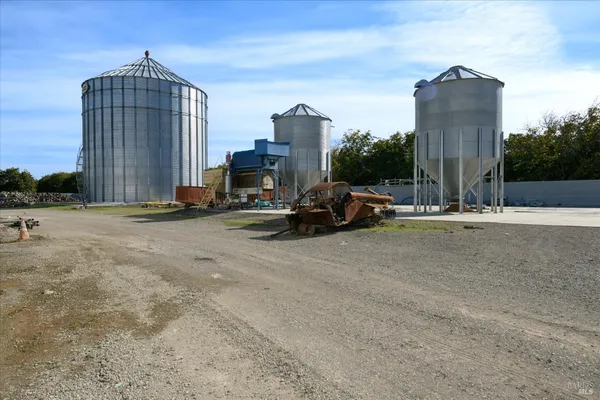 $5,200,000 | 5430 Putah Creek Road, Winters, CA 95694