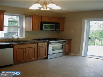 73 Rodmor Road Havertown, PA 19083 - Photo 2 of 6