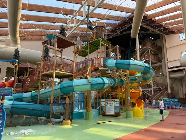 $385,000 | 1424 Old Knoxville Highway, Unit 11001, Sevierville, TN 37876