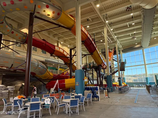 $385,000 | 1424 Old Knoxville Highway, Unit 11001, Sevierville, TN 37876