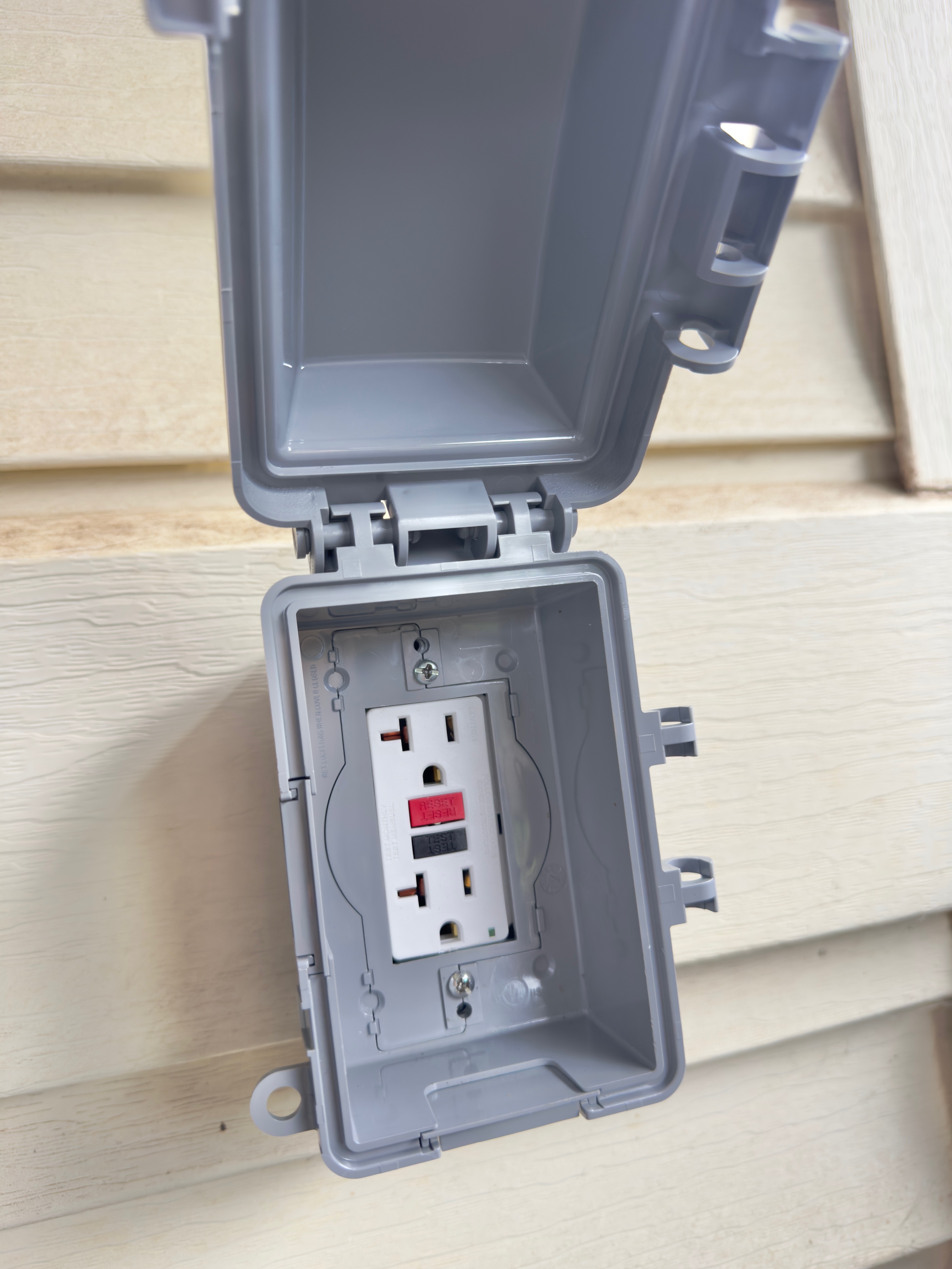 82-1091 Kinue Road Captain Cook, HI 96704 - Photo 17 of 28 a utility room with dryer and washer