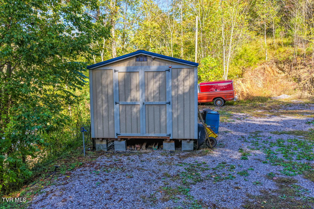 3652 Horton Ford Road Eidson, TN 37731 - Photo 11 of 61 3652 Horton Ford Rd MLSa (11 of 37)