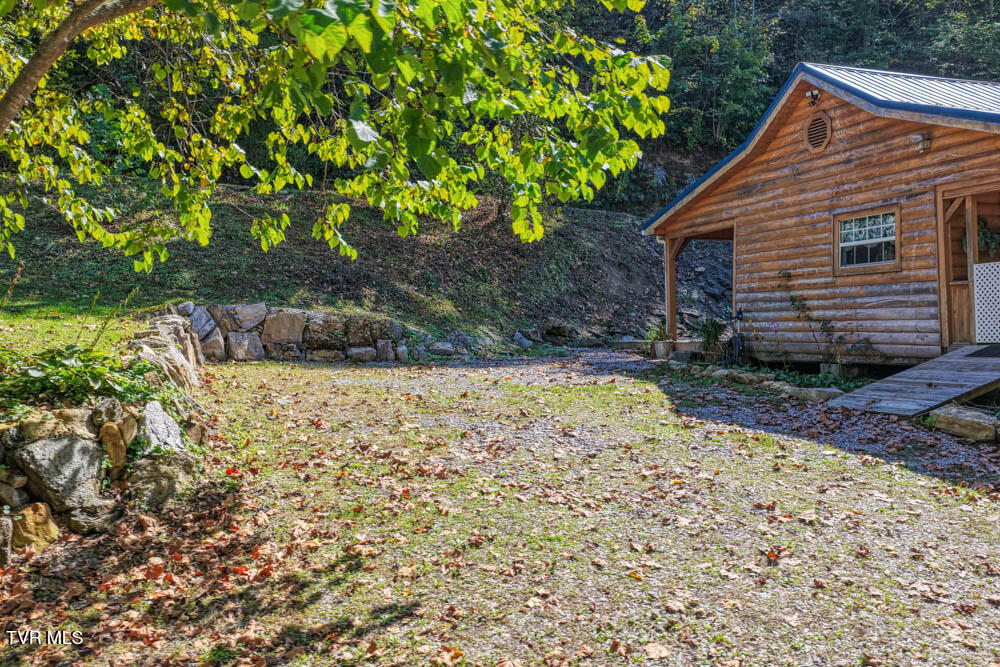 3652 Horton Ford Road Eidson, TN 37731 - Photo 22 of 61 3652 Horton Ford Rd MLSa (22 of 37)