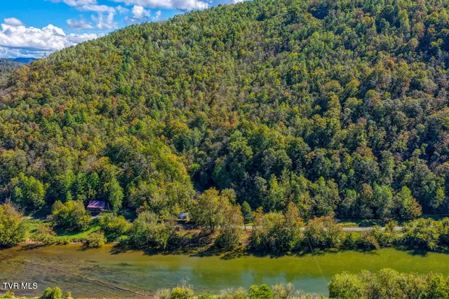 $399,900 | 3652 Horton Ford Road, Eidson, TN 37731