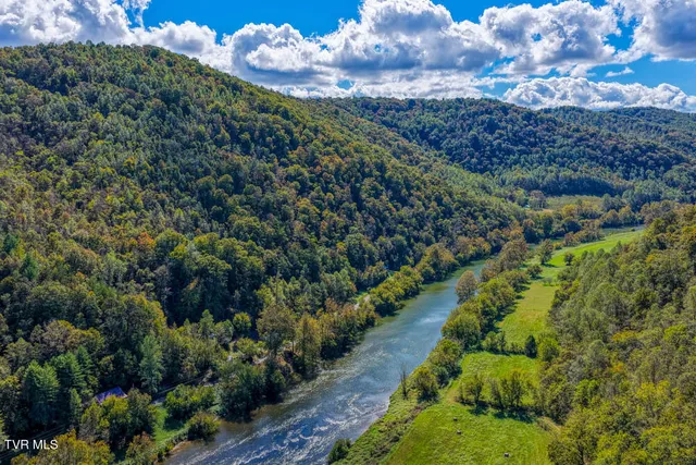 $399,900 | 3652 Horton Ford Road, Eidson, TN 37731