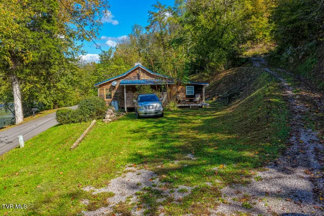 $399,900 | 3652 Horton Ford Road, Eidson, TN 37731