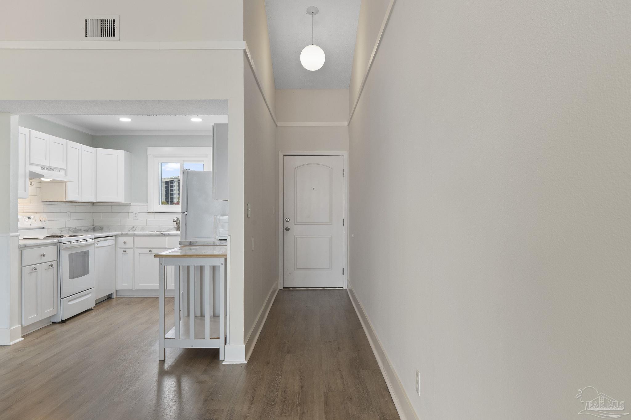 14100 River Road, Unit 324B Pensacola, FL 32507 - Photo 8 of 41