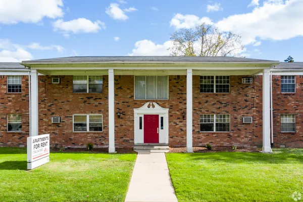 $5,200,000 | 725 Washington Street, Monroe, MI 48161