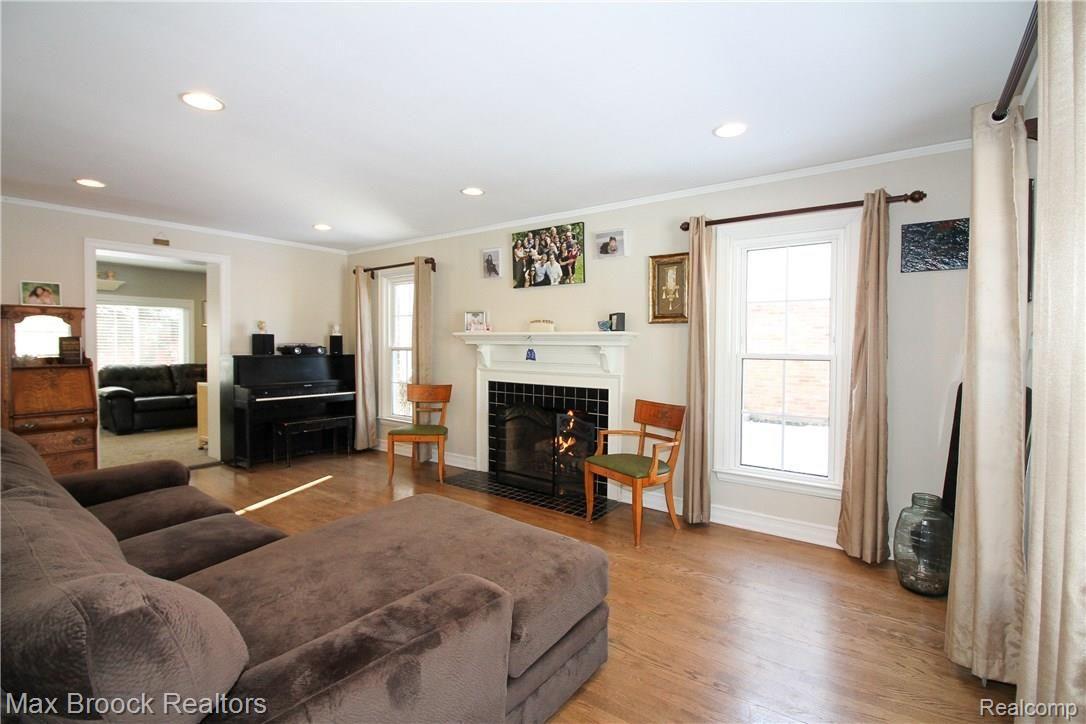 3518 Cumberland Road Berkley, MI 48072 - Photo 4 of 51 cgh-2.jpg