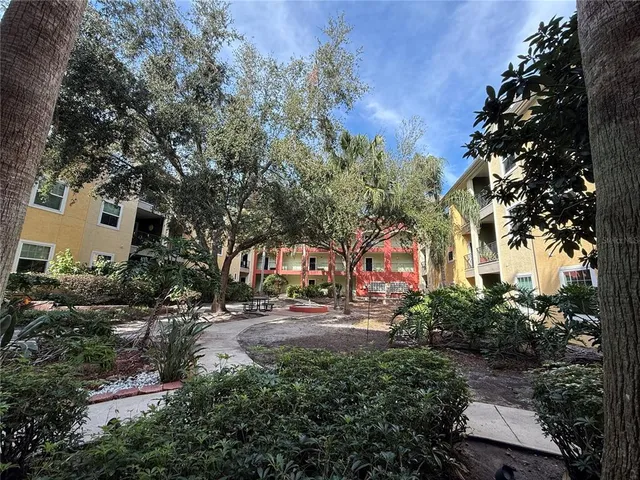 $1,750 | 1810 East Palm Avenue, Unit 1202, Tampa, FL 33605