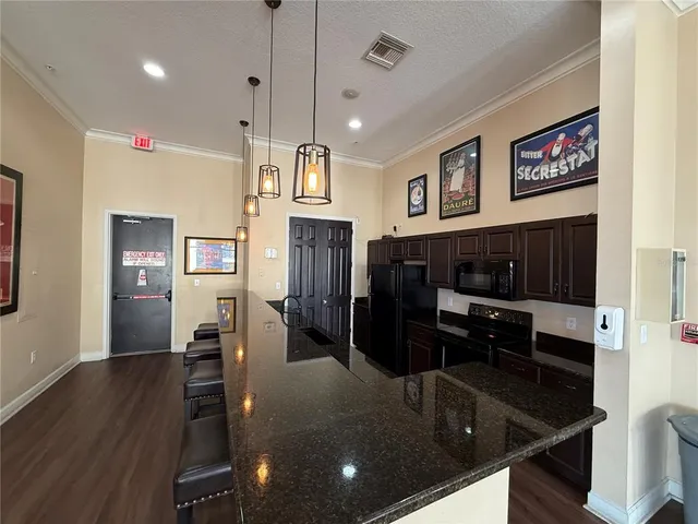 $1,750 | 1810 East Palm Avenue, Unit 1202, Tampa, FL 33605