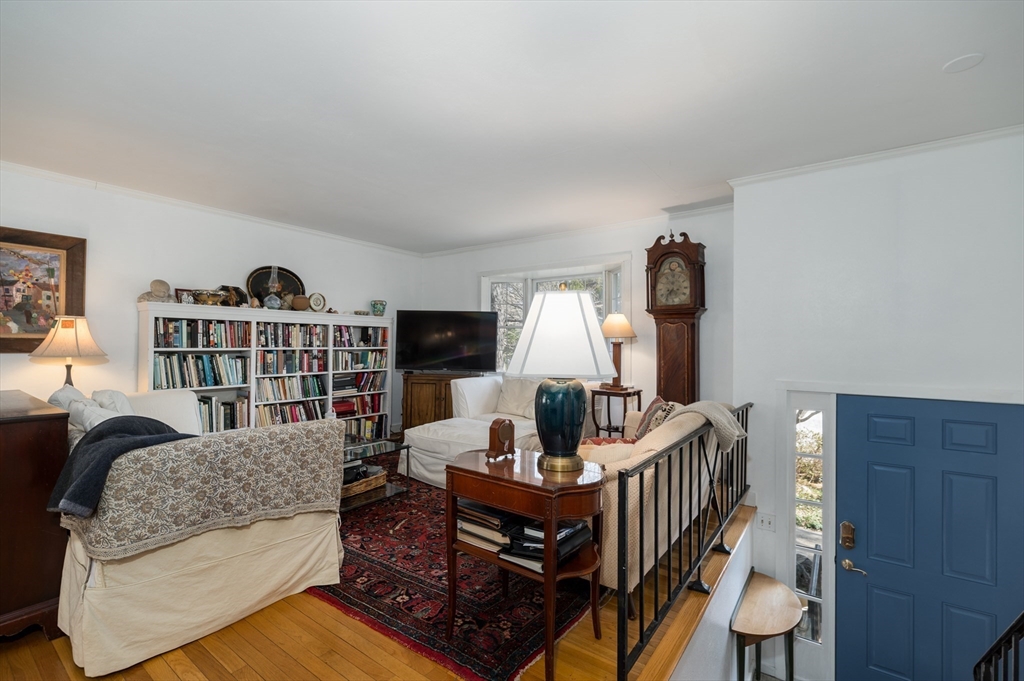 5 Victoria Road Manchester, MA 01944 - Photo 6 of 13