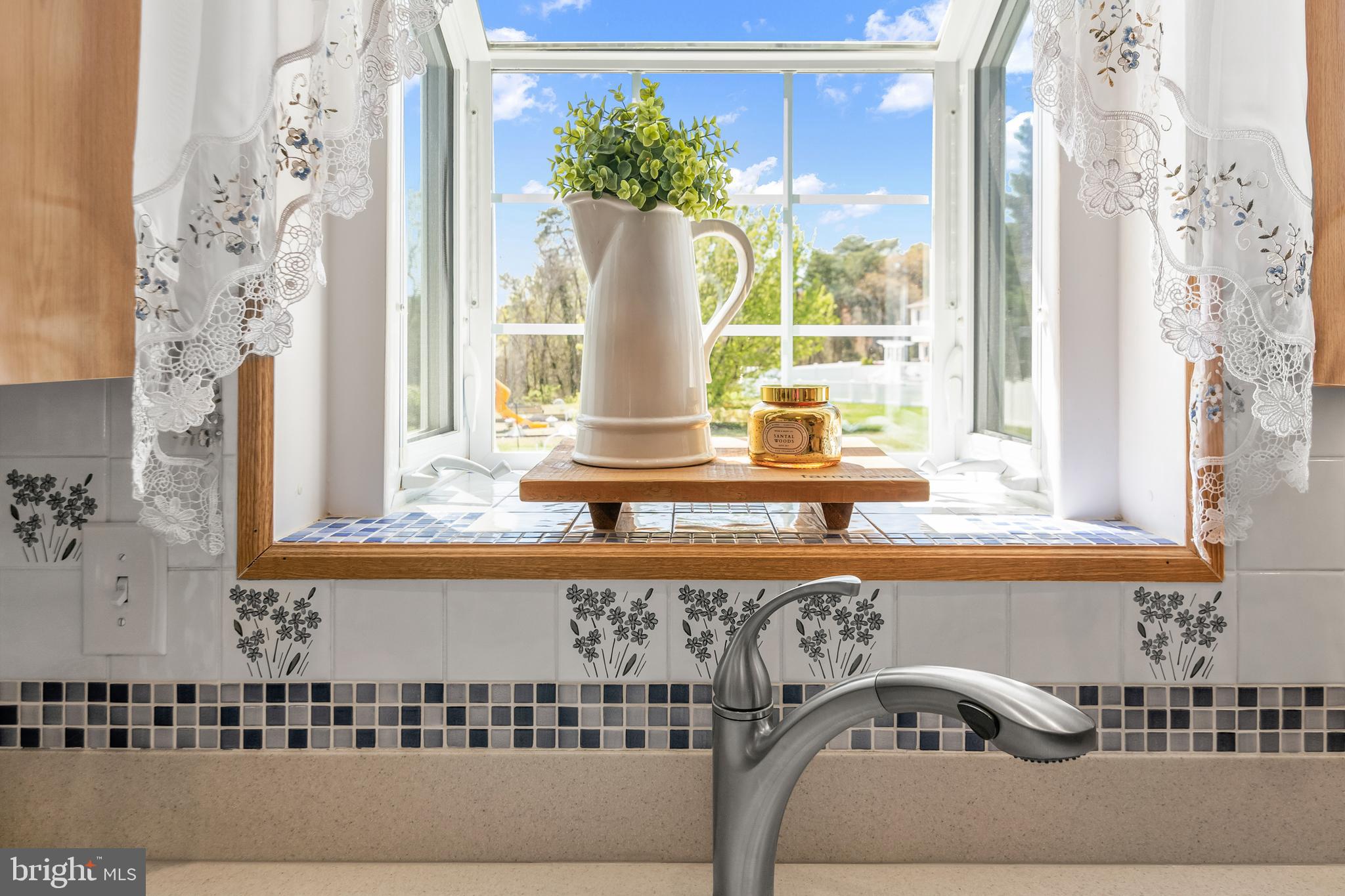 7866 Kings Bench Place Pasadena, MD 21122 - Photo 26 of 51 a view of a window