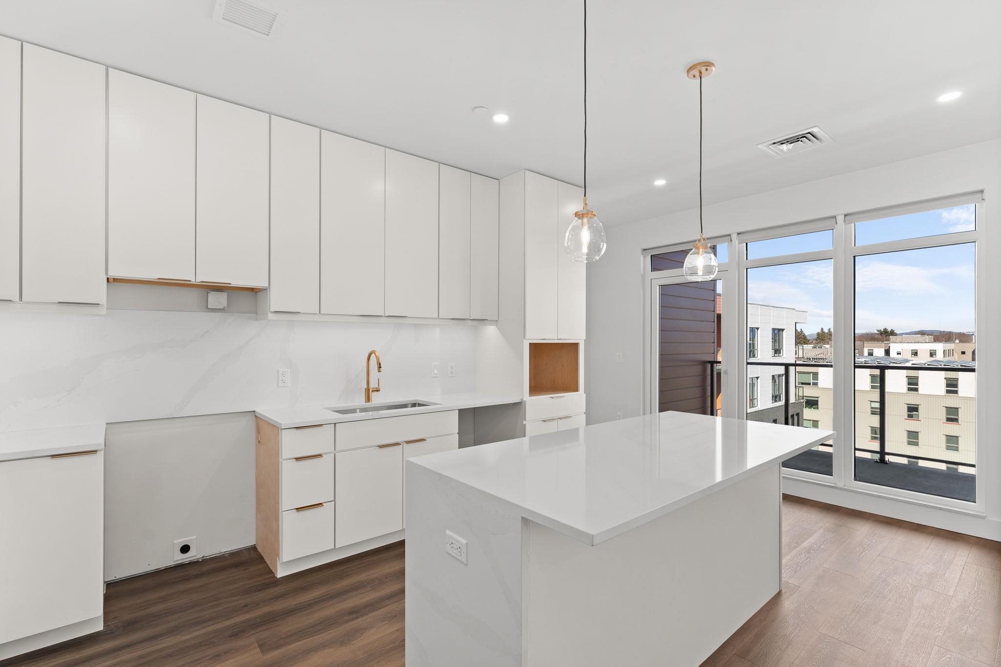 125 Cambrian Way, Unit 602 Burlington, VT 05401 - Photo 2 of 40