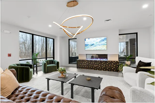 $477,000 | 125 Cambrian Way, Unit 602, Burlington, VT 05401