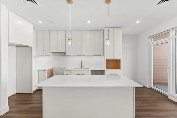 $477,000 | 125 Cambrian Way, Unit 602, Burlington, VT 05401