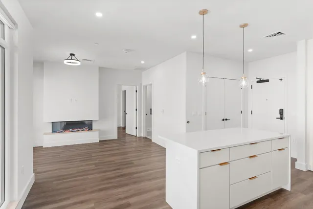 $477,000 | 125 Cambrian Way, Unit 602, Burlington, VT 05401