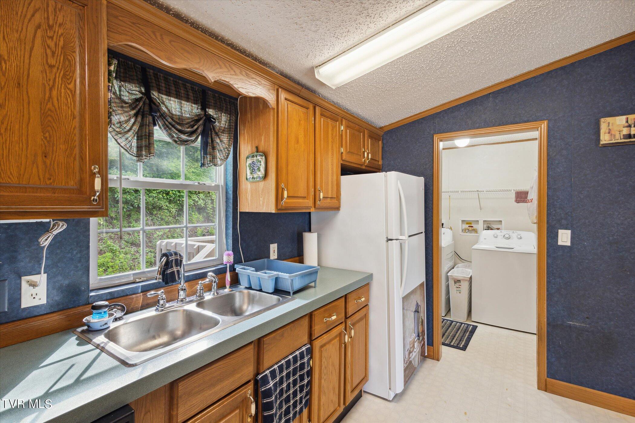248 Jenkins Hollow Road Elizabethton, TN 37643 - Photo 12 of 24 12-248-Jenkins-Hollow-Rd-Elizabethton-TN