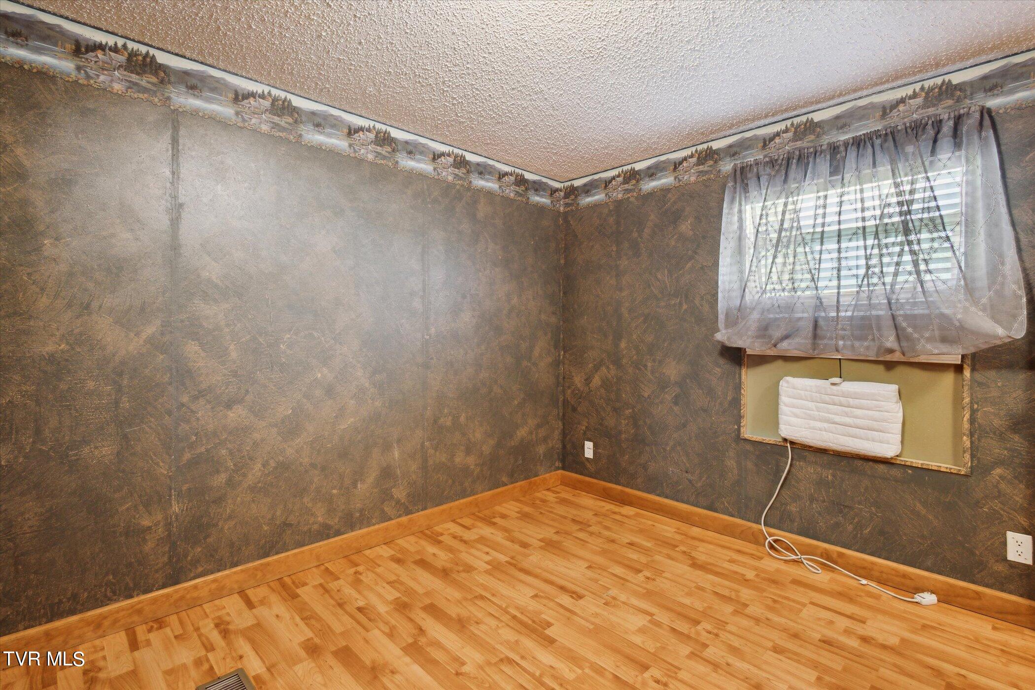 248 Jenkins Hollow Road Elizabethton, TN 37643 - Photo 17 of 24 17-248-Jenkins-Hollow-Rd-Elizabethton-TN