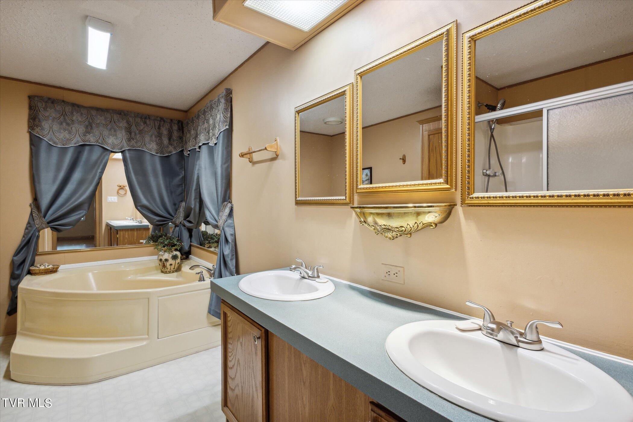 248 Jenkins Hollow Road Elizabethton, TN 37643 - Photo 21 of 24 21-248-Jenkins-Hollow-Rd-Elizabethton-TN