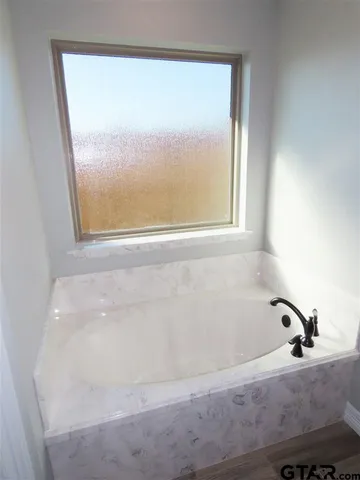 $2,700 | 209 Meadow Lane, Lindale, TX 75771