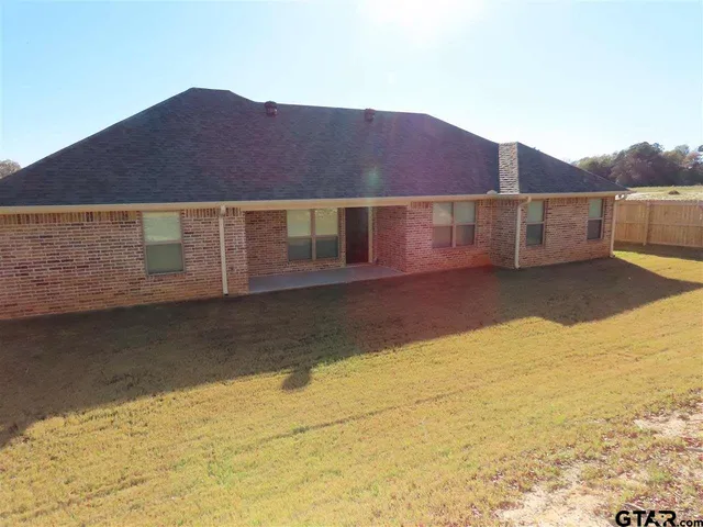 $2,700 | 209 Meadow Lane, Lindale, TX 75771