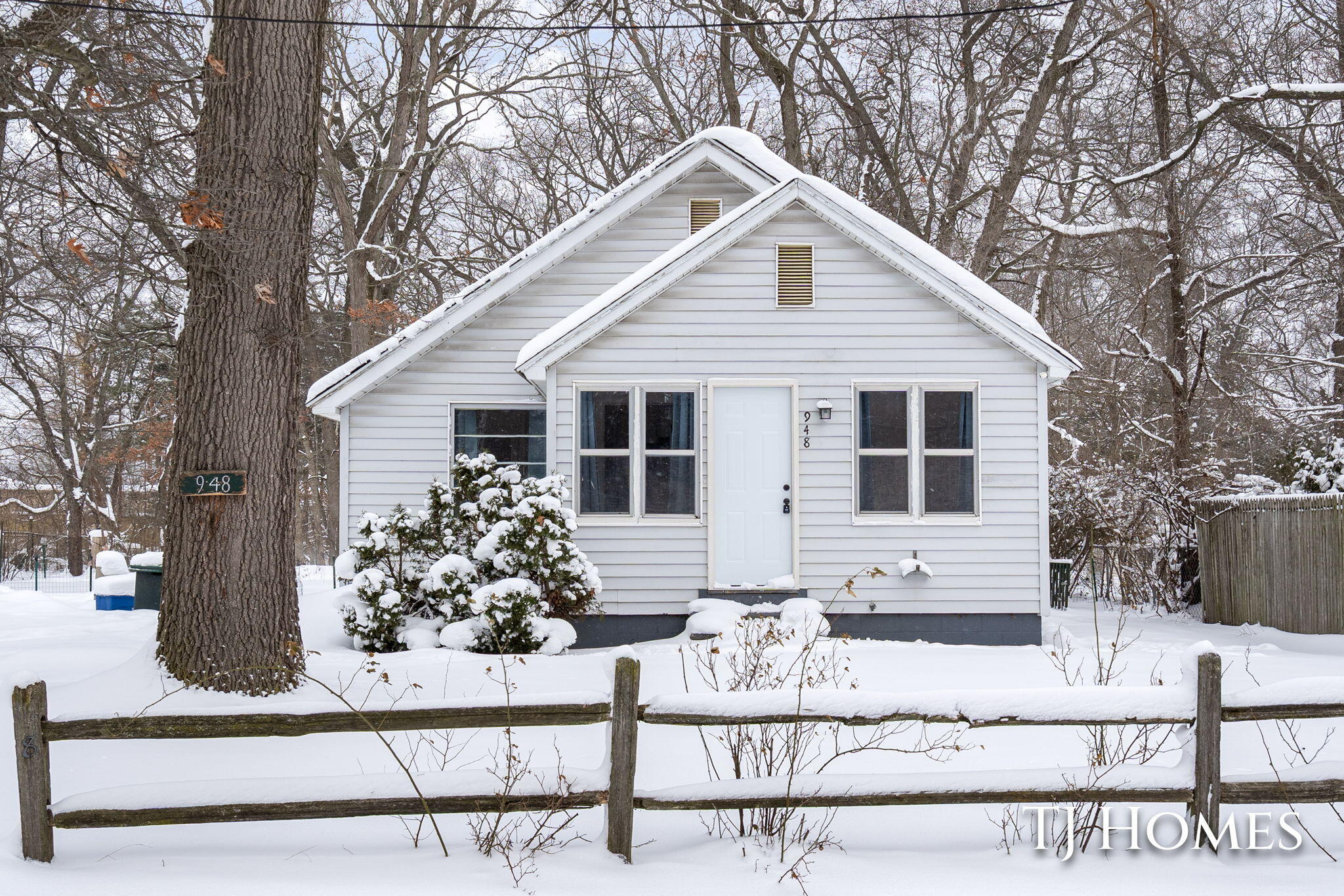 948 Becker Road Muskegon, MI 49445 - Photo 1 of 35 2-web-or-mls-948 Becker Rd-2