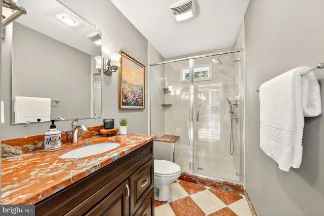 a view of a hallway with a area