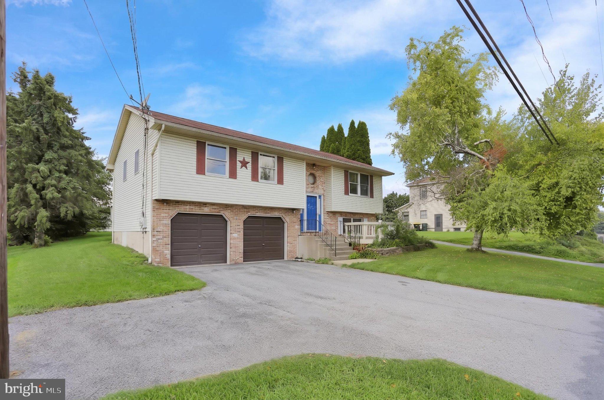 2435 Levans Road Coplay, PA 18037 - Photo 2 of 32 360_1