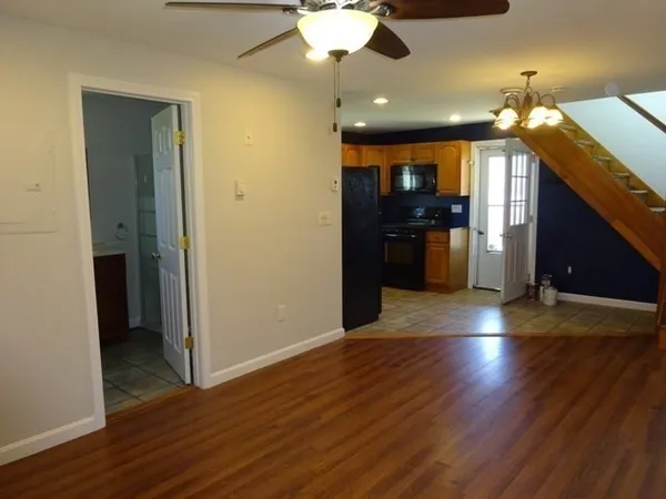 $1,750 | 17 B Oakley Avenue, Bourne, MA 02532