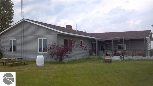 12586 Center Road Traverse City, MI 49686 - Photo 14 of 17 1789608-13.JPG