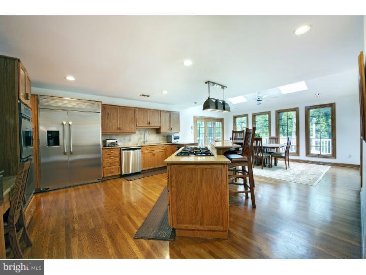 21 Maher Lane Newtown, PA 18940 - Photo 2 of 11 Gallery Image 2