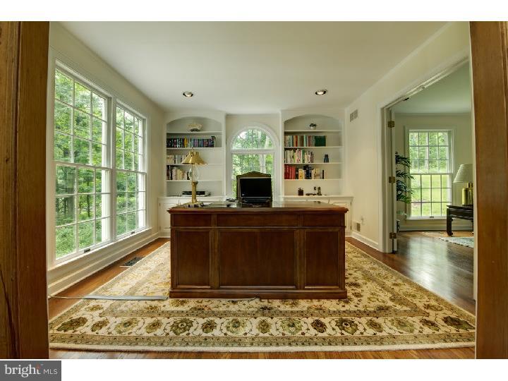 21 Maher Lane Newtown, PA 18940 - Photo 6 of 11 Gallery Image 6