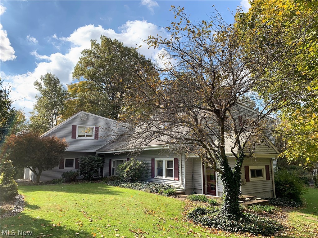 4835 Phillips Rice Road Cortland, OH 44410 - Photo 2 of 22 Gallery Image 2