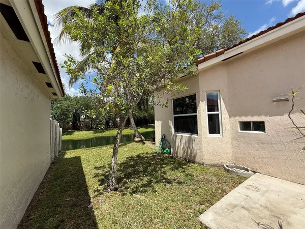 $3,200 | 4965 Southwest 153rd Avenue, Davie, FL 33331