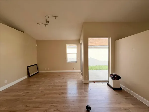 $3,200 | 4965 Southwest 153rd Avenue, Davie, FL 33331